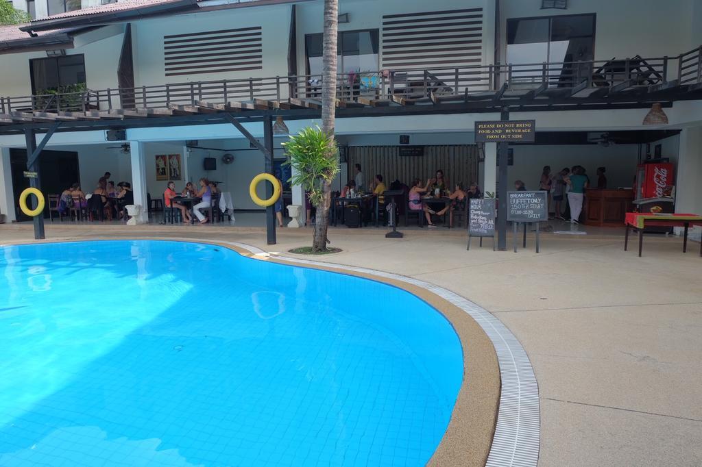Bamboo Beach Hotel & Spa Patong Esterno foto