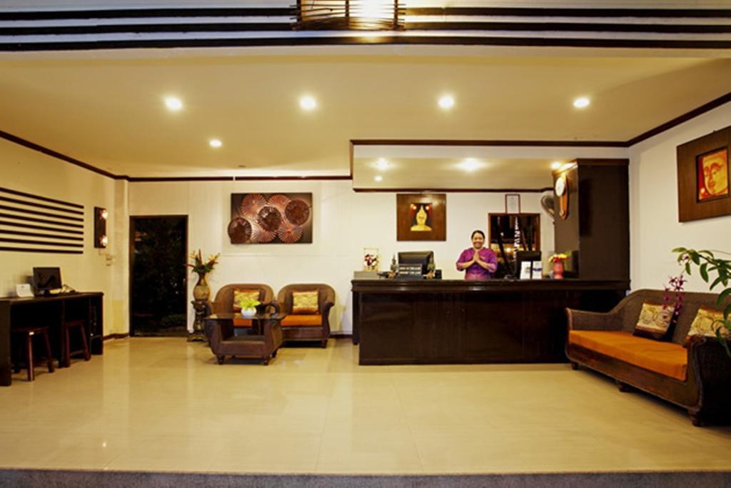 Bamboo Beach Hotel & Spa Patong Esterno foto