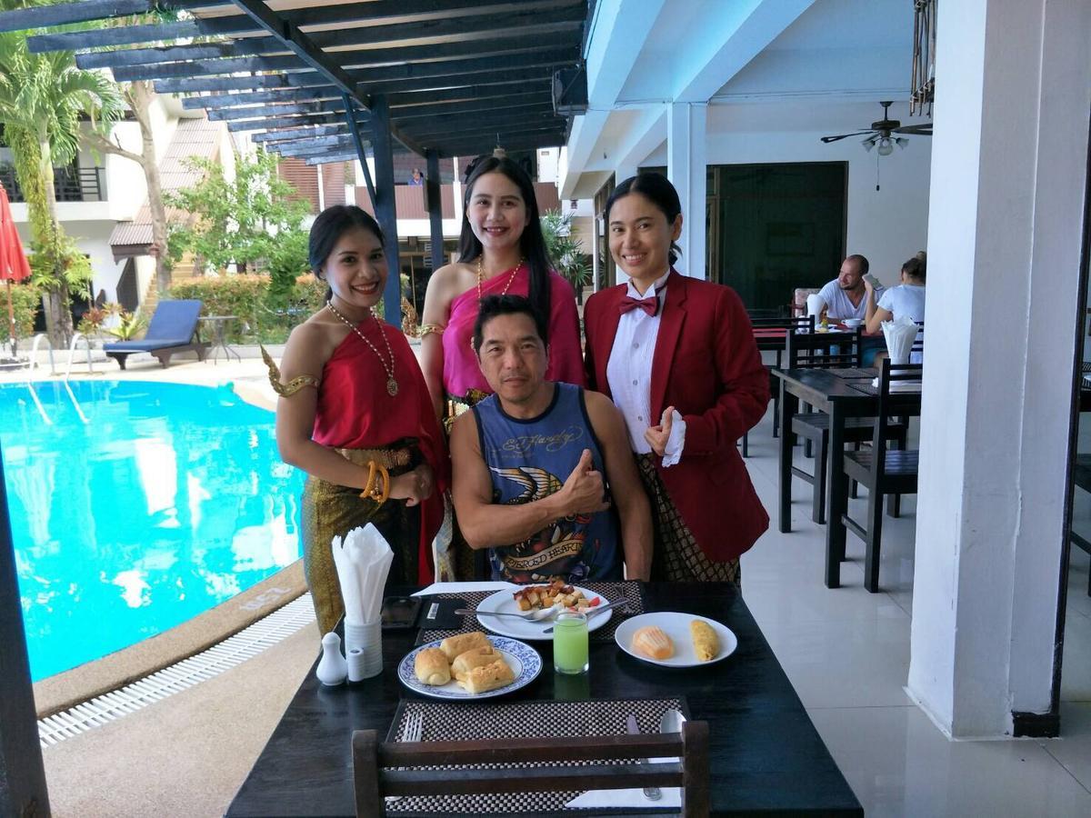 Bamboo Beach Hotel & Spa Patong Esterno foto