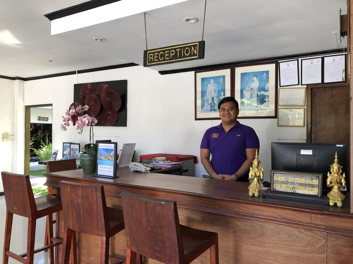 Bamboo Beach Hotel & Spa Patong Esterno foto